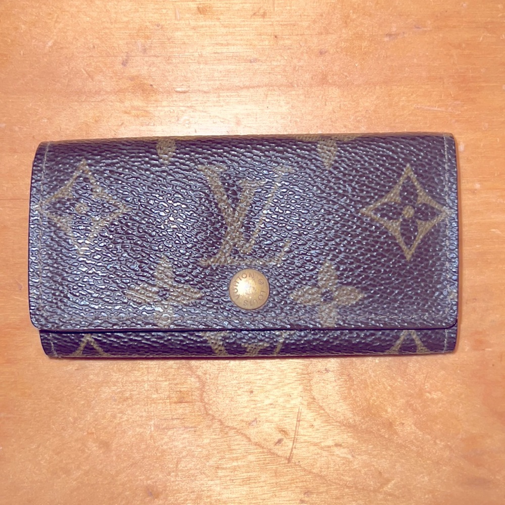 Louis Vuitton Vintage Key Wallet